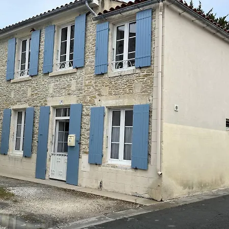 Maison Typique Oleronnaise, 6 Couchages, Centre Bourg - Fr-1-246a-130 بيت للعطل *