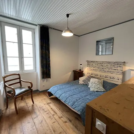 Charmante Maison Oleronnaise Avec Jardin, 3 Chambres, Centre Bourg, Proche Plage, Parking Prive. - Fr-1-246a-130 Saint-Georges-d'Oleron